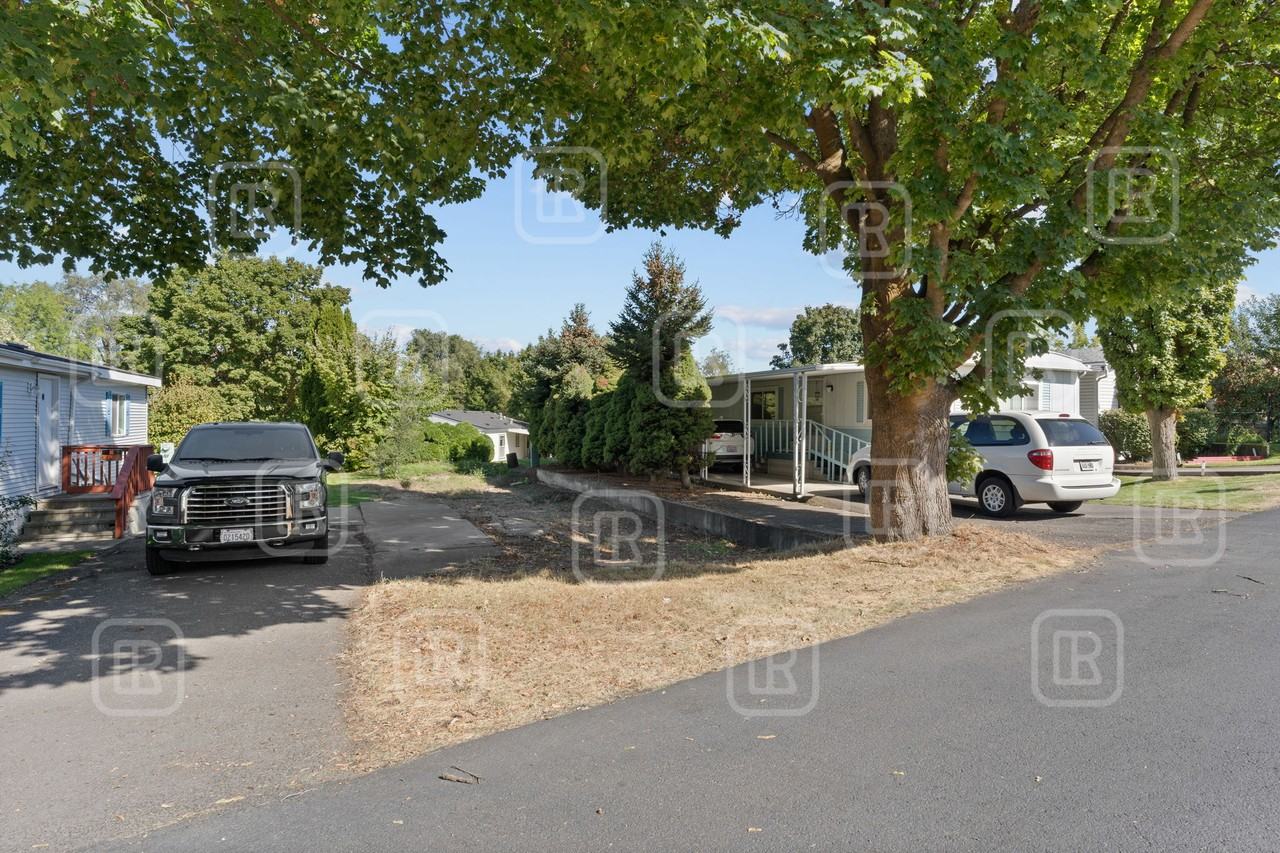 DR - 7800 East Alki Avenue - Circle J Mobile Home Park - Photo 2 of 13