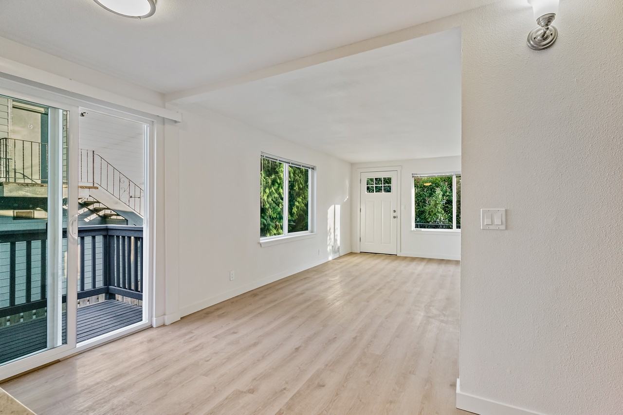 808 West Nickerson Street - Photo 3 of 15