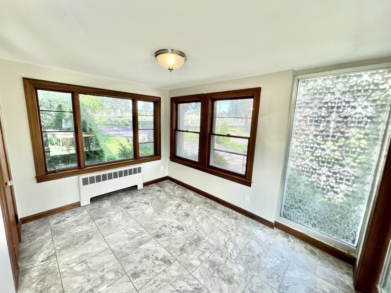 70 Lyman Street - Photo 4 of 23