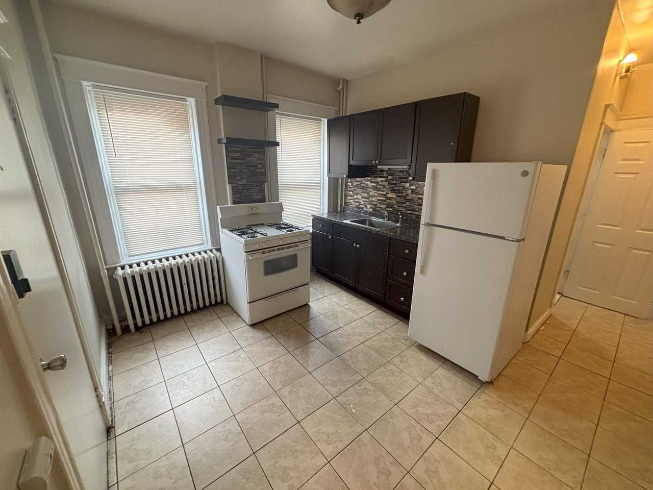 29 Bertha Street - Photo 3 of 27