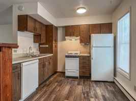 featured image of 515 White St