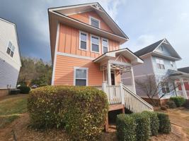 featured image of 2110 Lakeside Dr