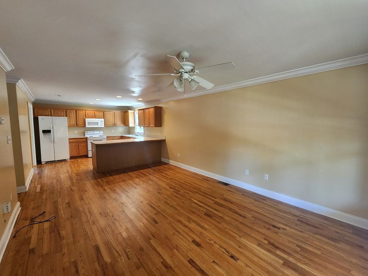 183 Mandy Drive - Photo 4 of 16