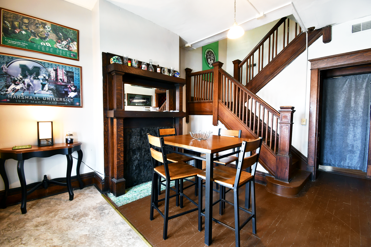 1851 6th Ave. - Photo 2 of 10