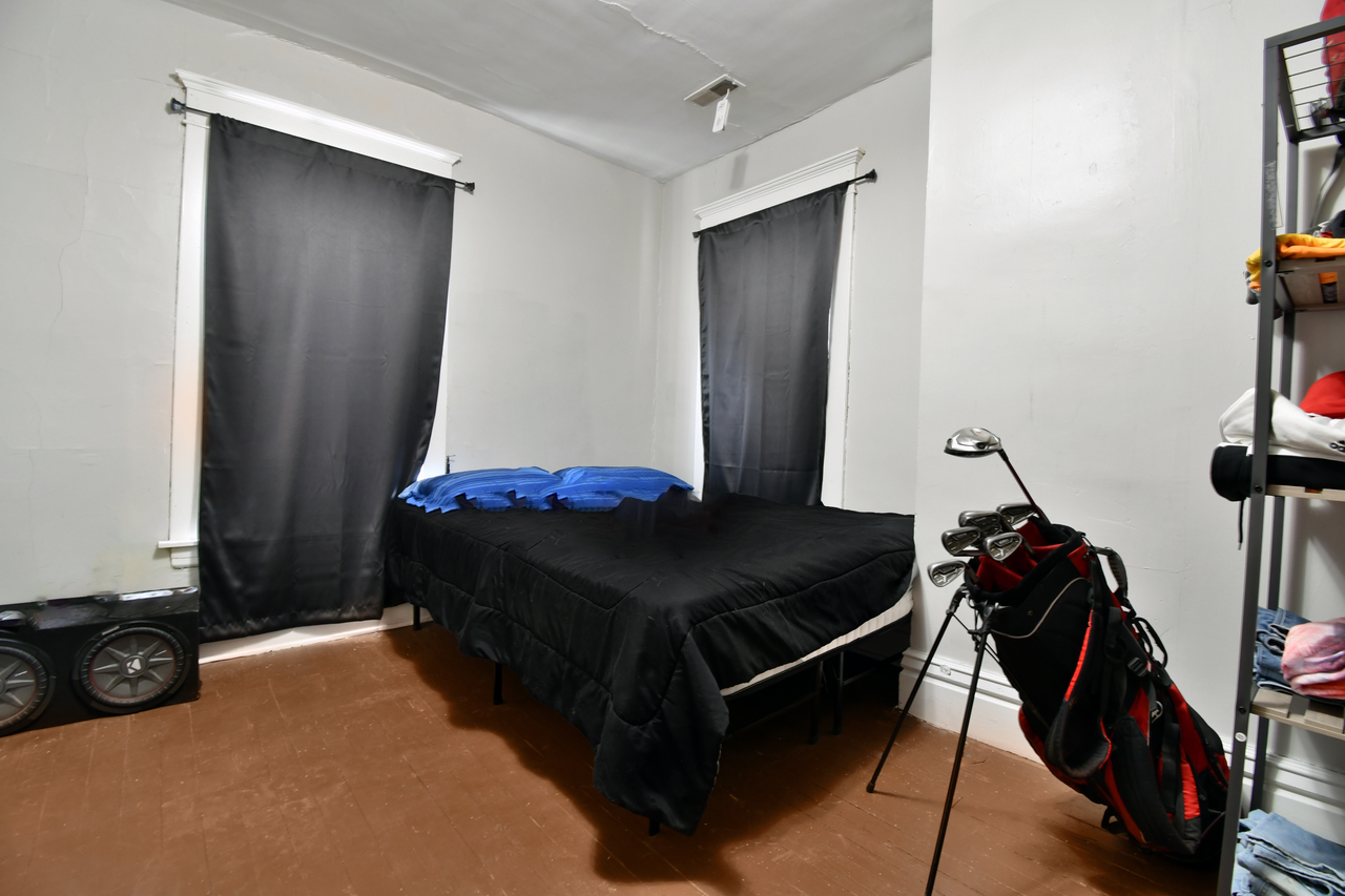 1851 6th Ave. - Photo 7 of 10