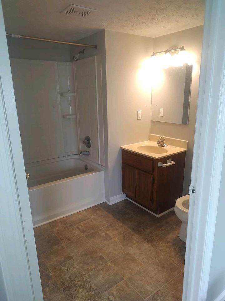 Brandy View Apartments - Photo 3 of 18