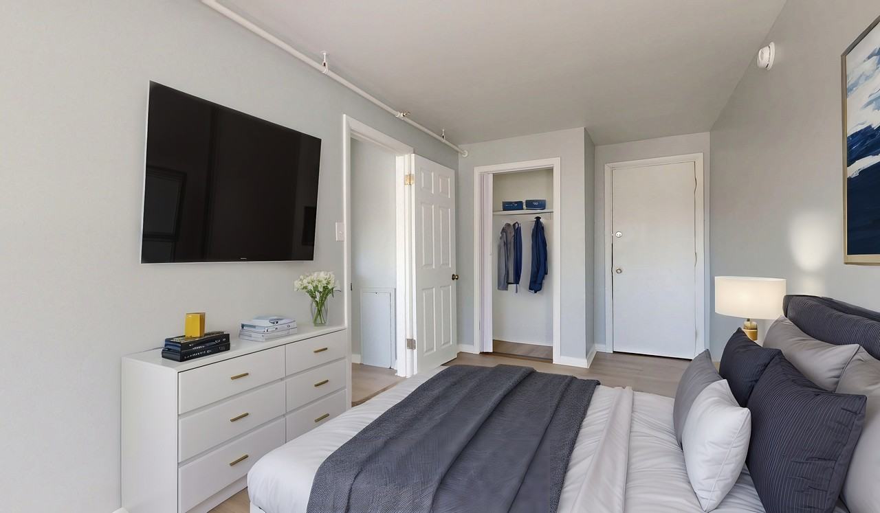 3 Island Avenue - Photo 3 of 24