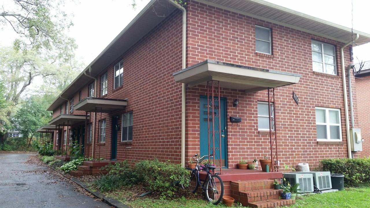 534  E College Avenue - Photo 2 of 11