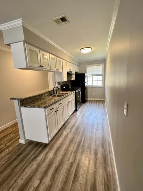 305 North Montevideo - Photo 2 of 13