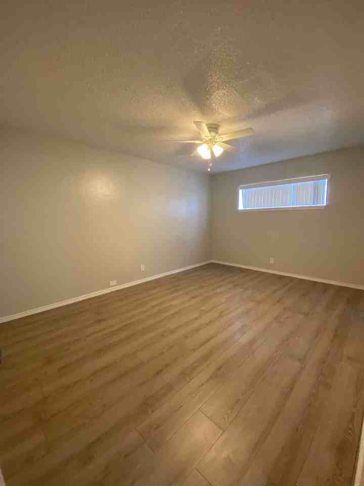 Sun Valley Apartments - Photo 7 of 50