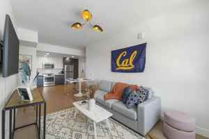 featured image of 2556 Telegraph Ave