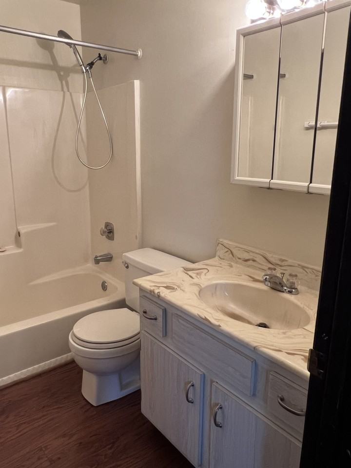 4325 Kennedy - Photo 7 of 11