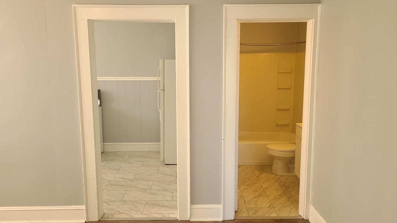 Beaumont Manor - Photo 6 of 13