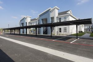 featured image of 815 N 15th Pl