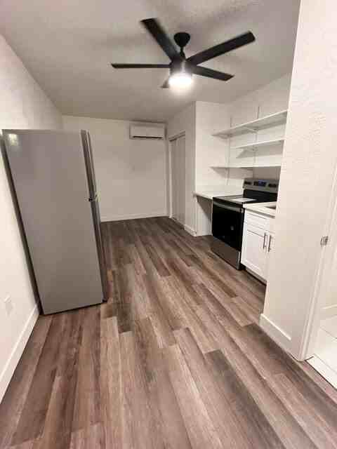 35th Street - Photo 5 of 15