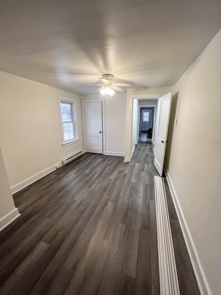 1365 Mount Pleasant Road - Photo 6 of 8