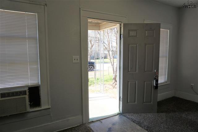 Buchanan 2409 - Photo 2 of 14