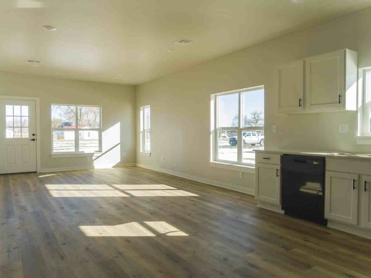 Ark Valley Flats - 28661 CR 24.6 - Photo 3 of 9
