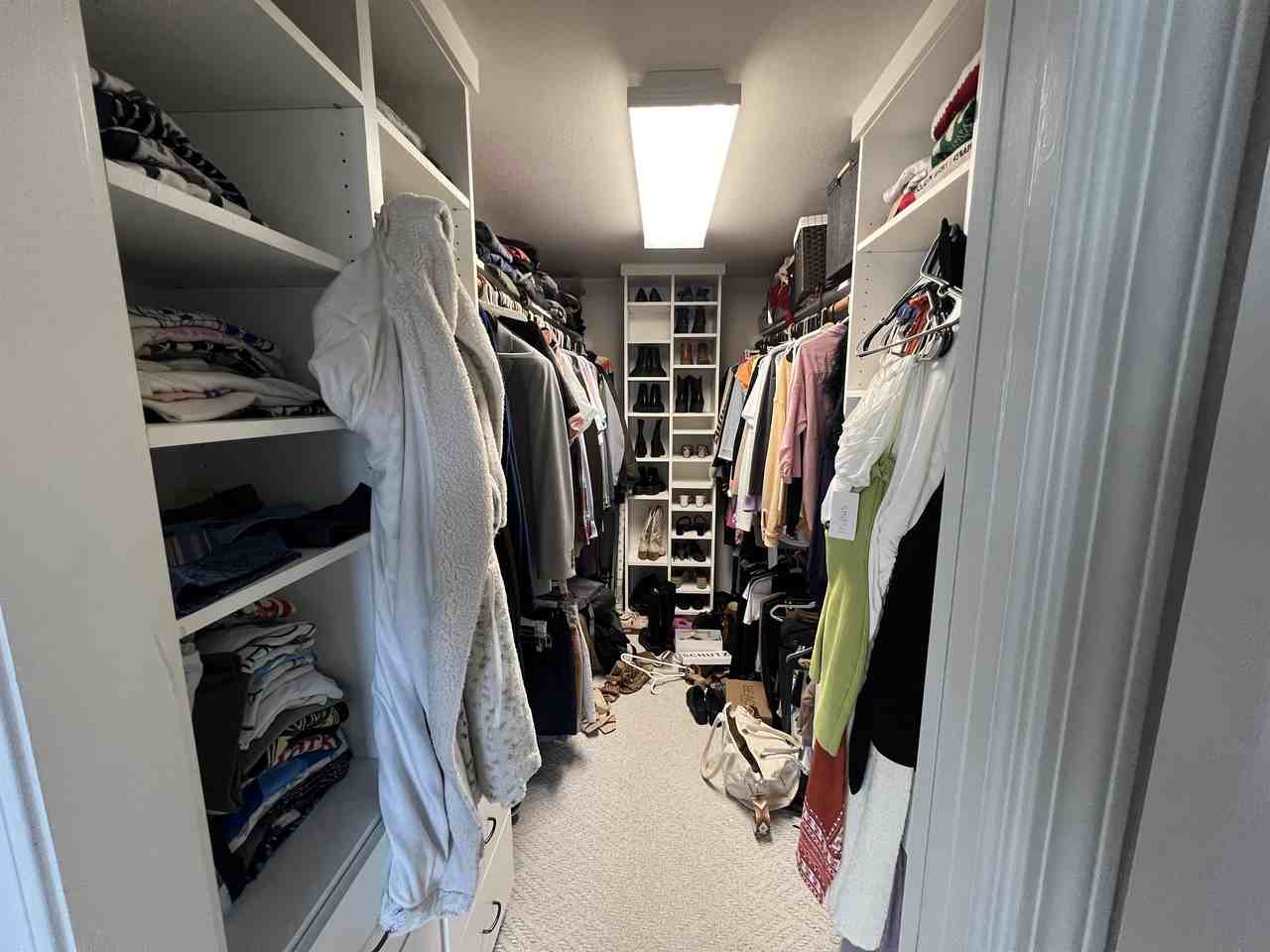 810 Erie Ave - Photo 5 of 11