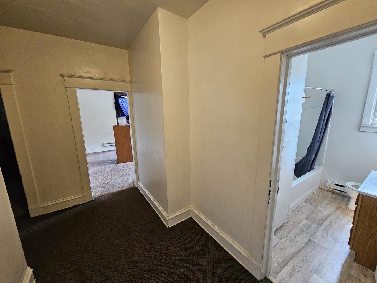 401 Wheeling Avenue - Photo 2 of 11