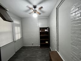 featured image of 325 N Barron St