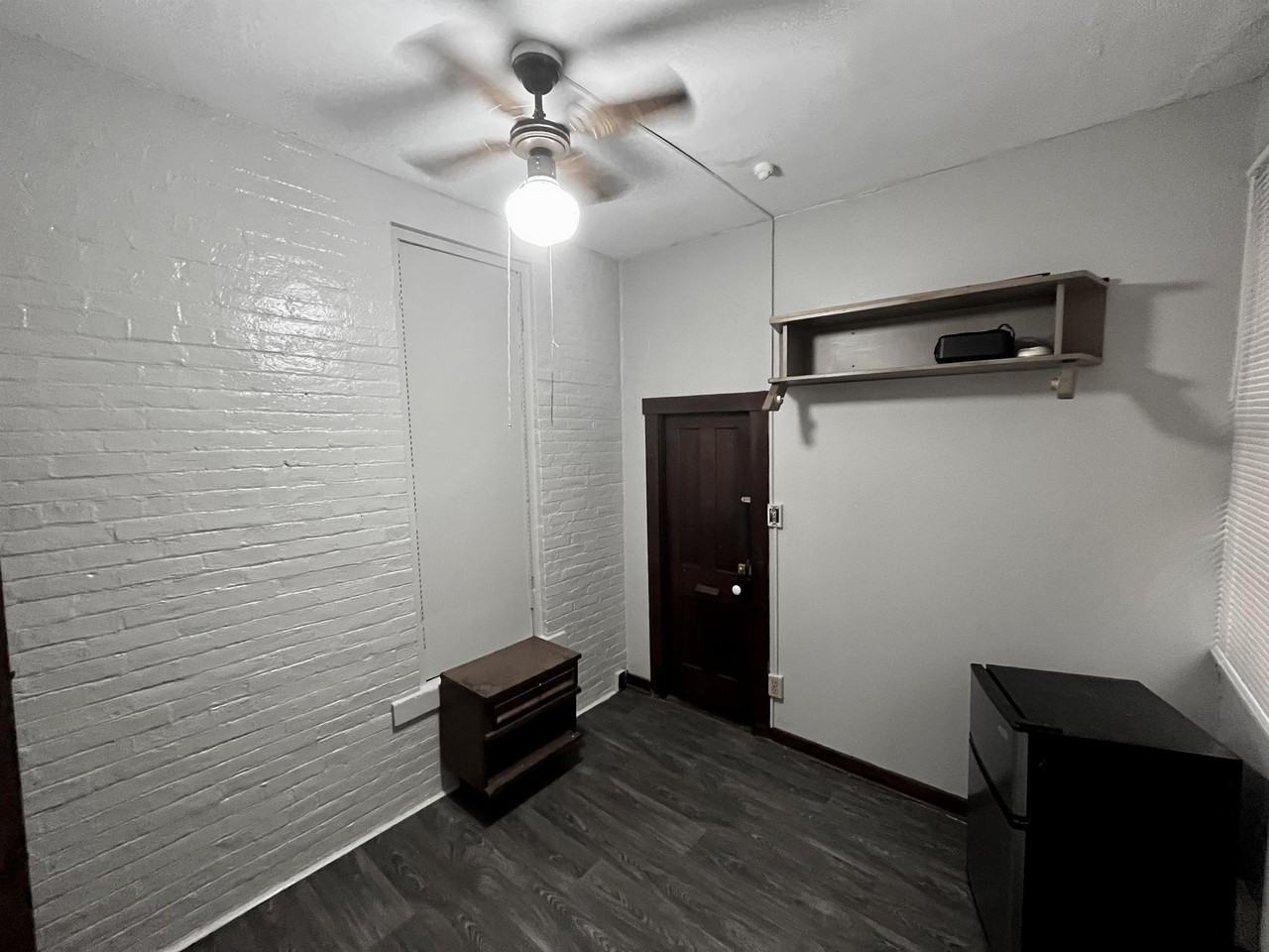 325 N Barron St (HHELLC) - Photo 2 of 13