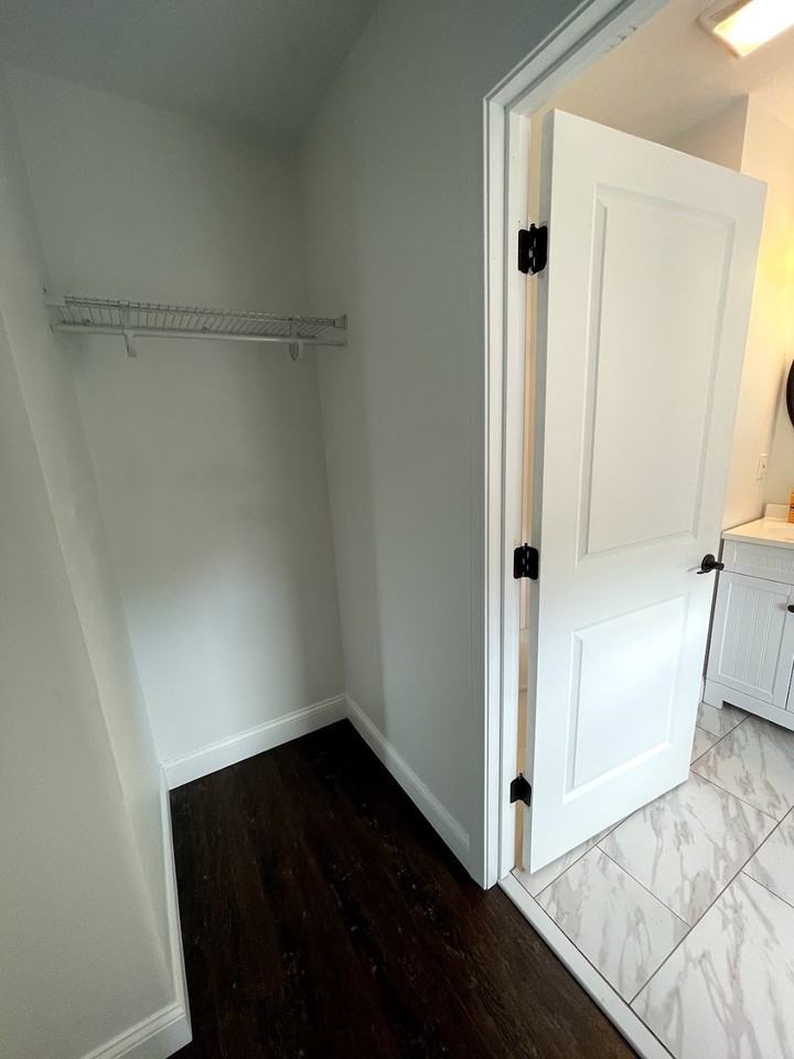 19 East Transit Street - Photo 4 of 14