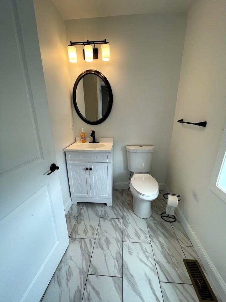 19 East Transit Street - Photo 5 of 14