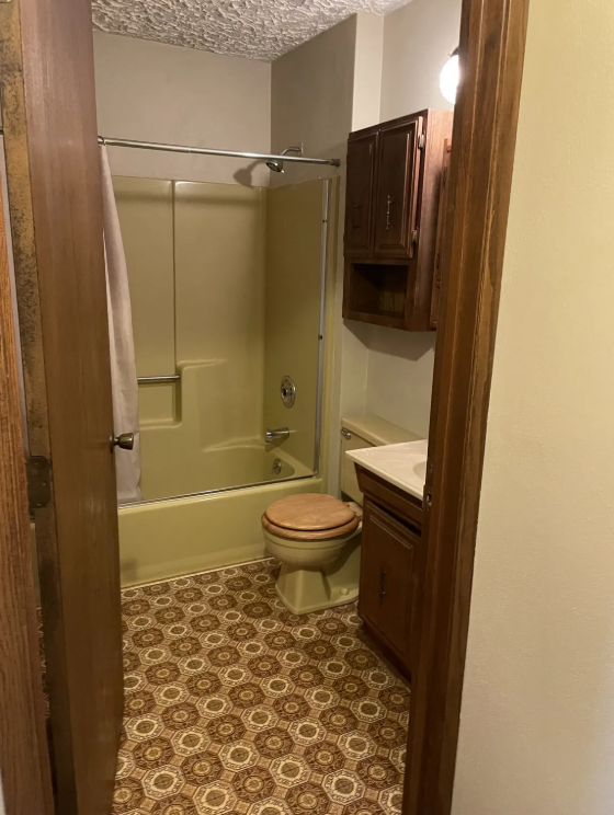 2120 Marathon Avenue - Photo 5 of 7