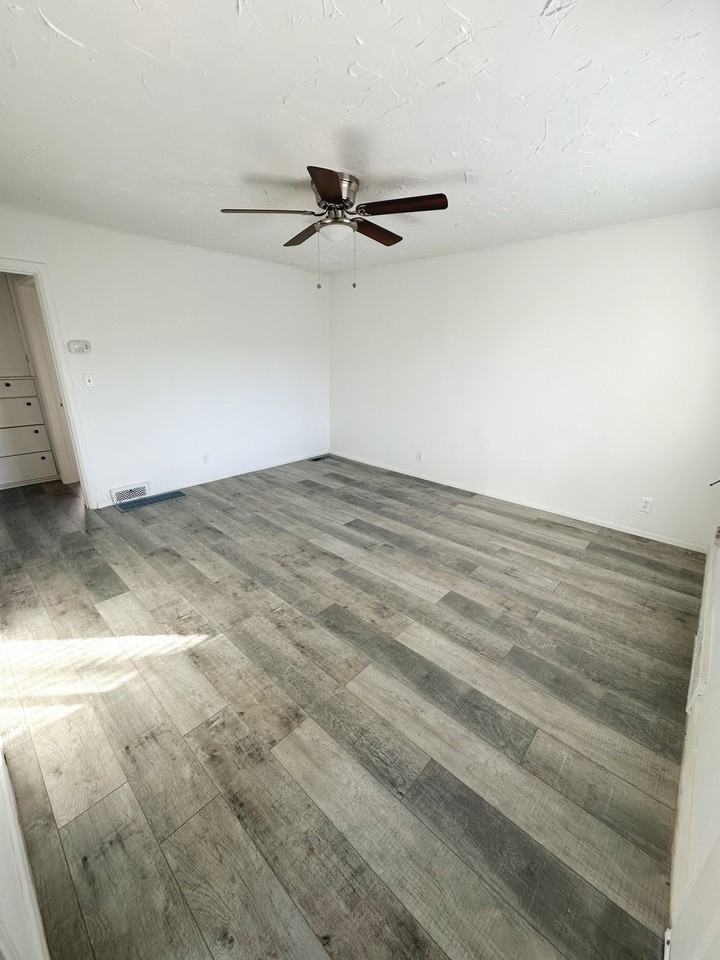 Provo 8 Plex - Photo 2 of 28