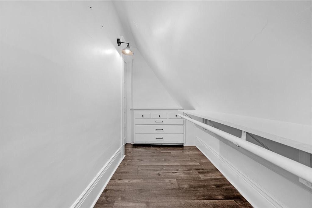 224 North Fulton Street - Photo 2 of 14