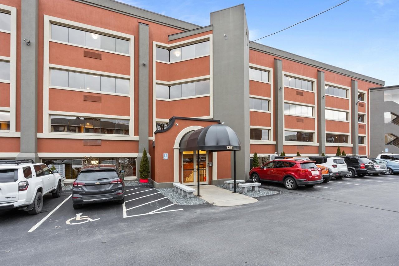 Bedford Block - Photo 2 of 50