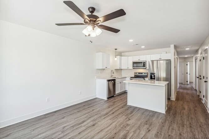 184 Tomahawk - Photo 2 of 9