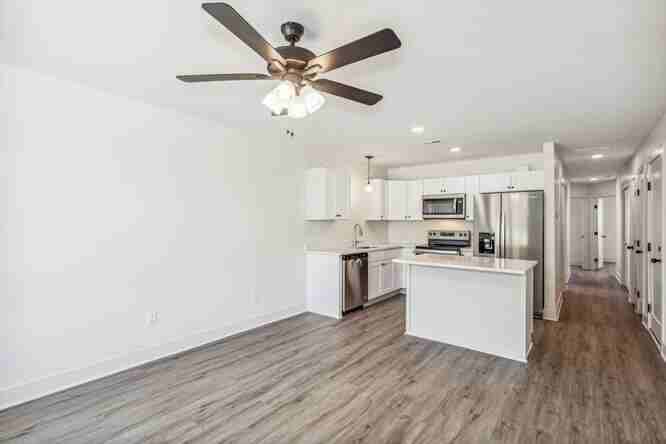 186 Tomahawk - Photo 2 of 9