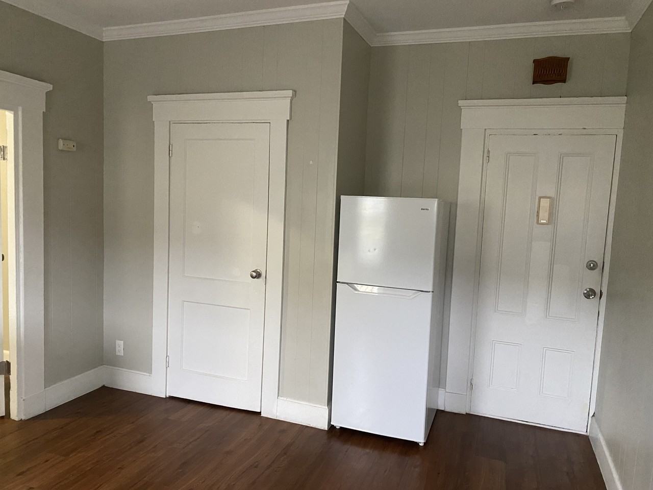 107 Winter Street - Photo 3 of 4