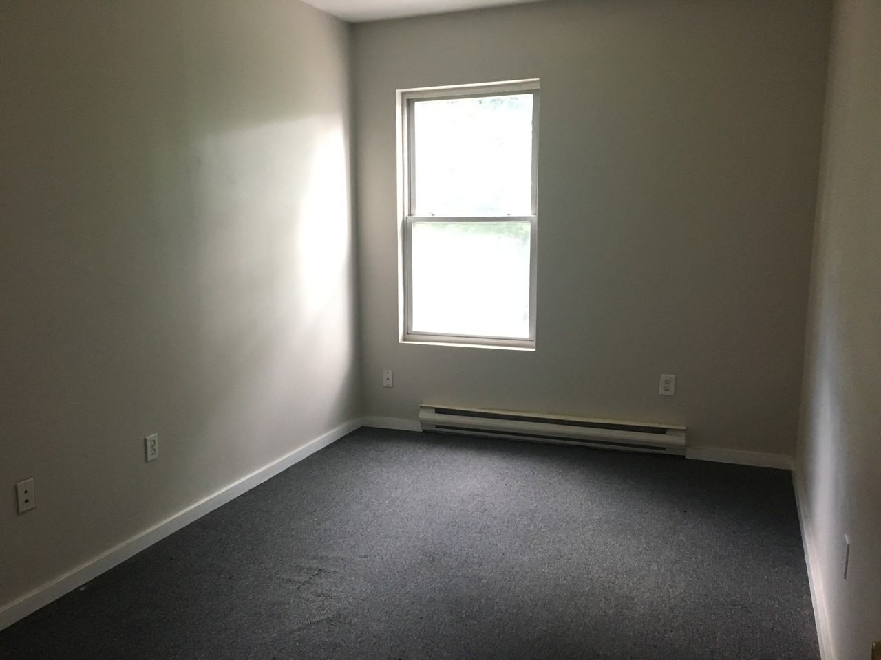 87 East Street - Photo 3 of 5