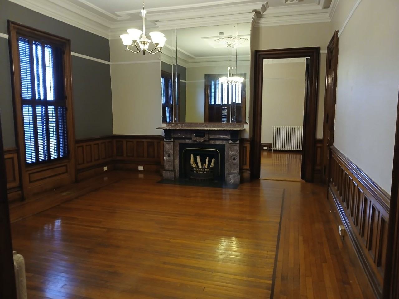 533 Locust Street - Photo 2 of 4