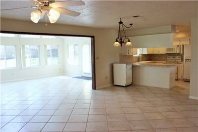 317 N Mechanic St #1 - Photo 3 of 11