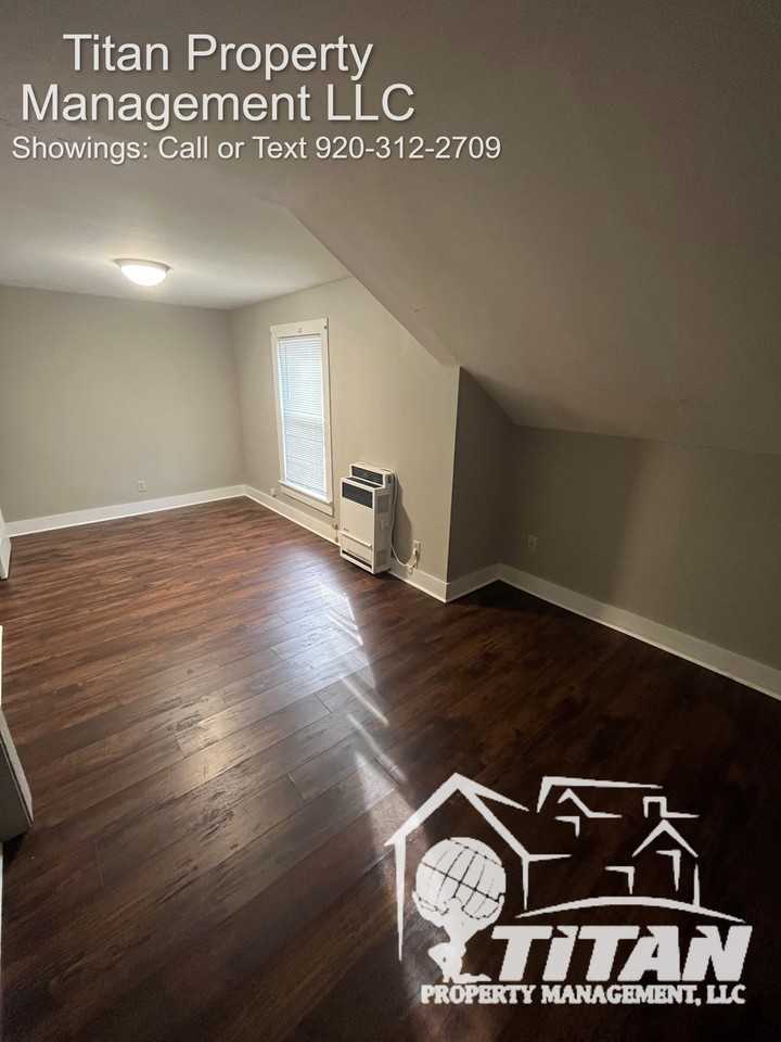 326 W 6th Ave #A - Photo 3 of 12