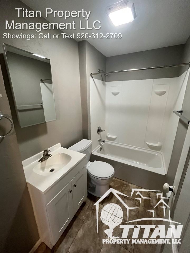 326 W 6th Ave #A - Photo 4 of 12