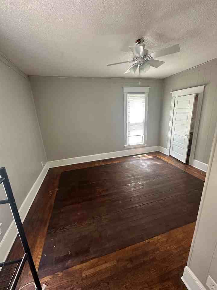 1383 W Main St - Photo 2 of 12