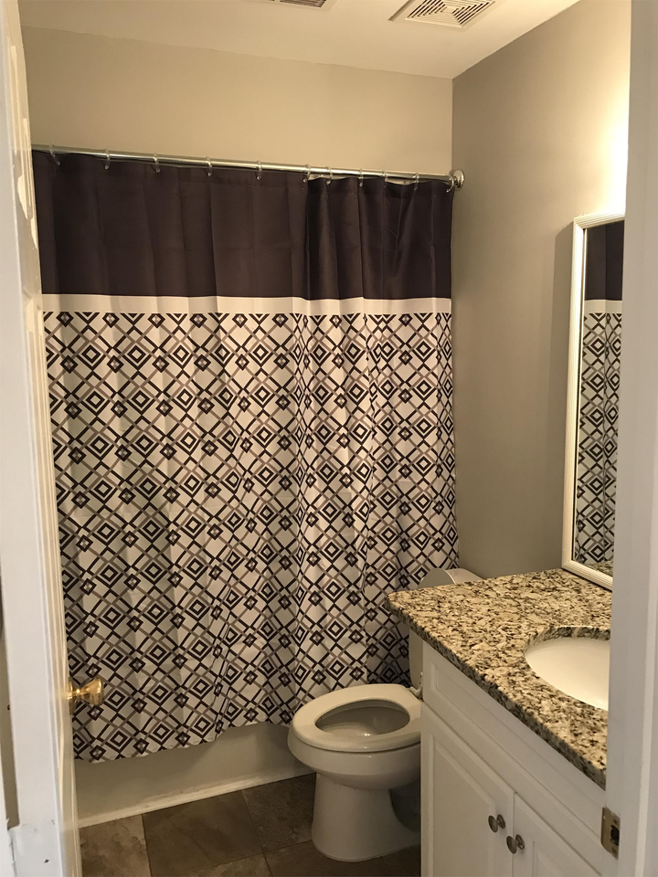 304 75th Ave N #F - Photo 2 of 19