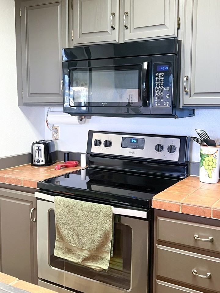 380 E 11th Ave #1 - Photo 7 of 28