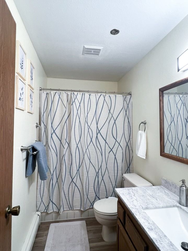 380 E 11th Ave #1 - Photo 7 of 25