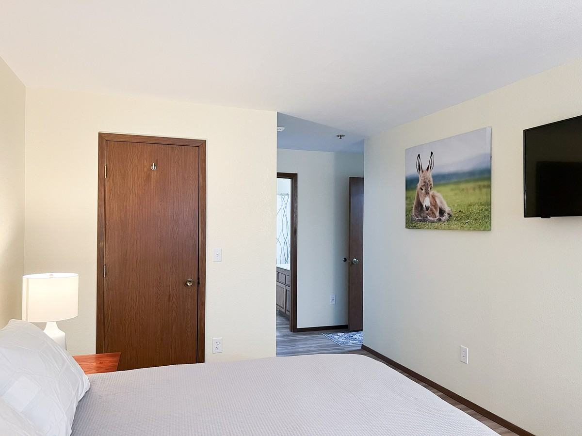 380 E 11th Ave #1 - Photo 6 of 25