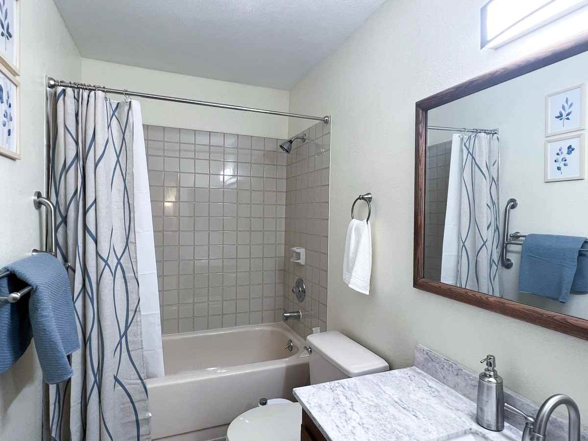 380 E 11th Ave #1 - Photo 7 of 25