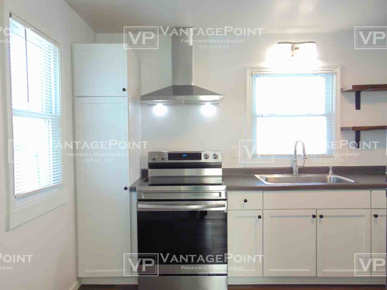 2132 Crary St - Photo 3 of 13