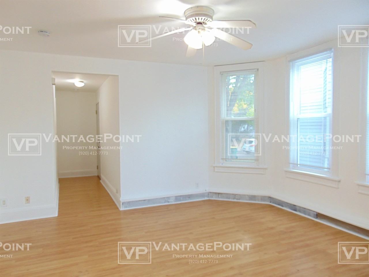 300 S Oakland Ave - Photo 2 of 13