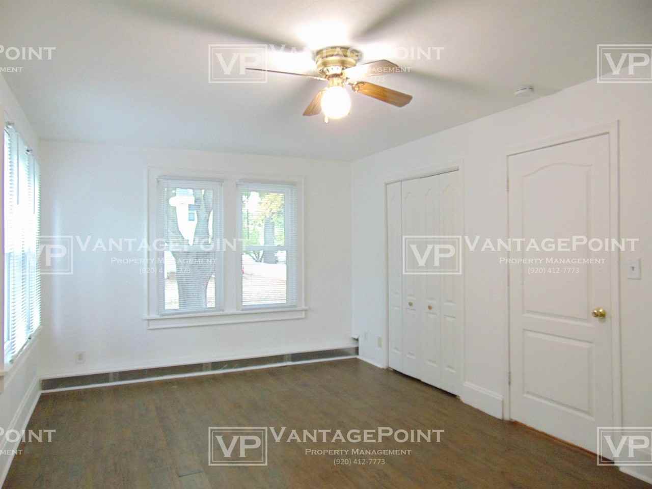 300 S Oakland Ave - Photo 3 of 13