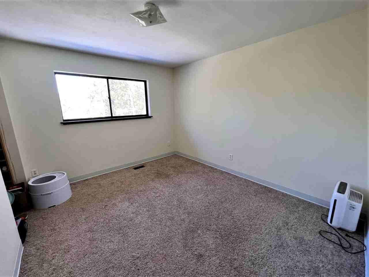 1576 Burland Dr - Photo 2 of 20